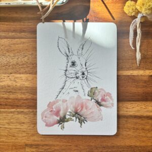 Le lièvre fleuri bords ronds